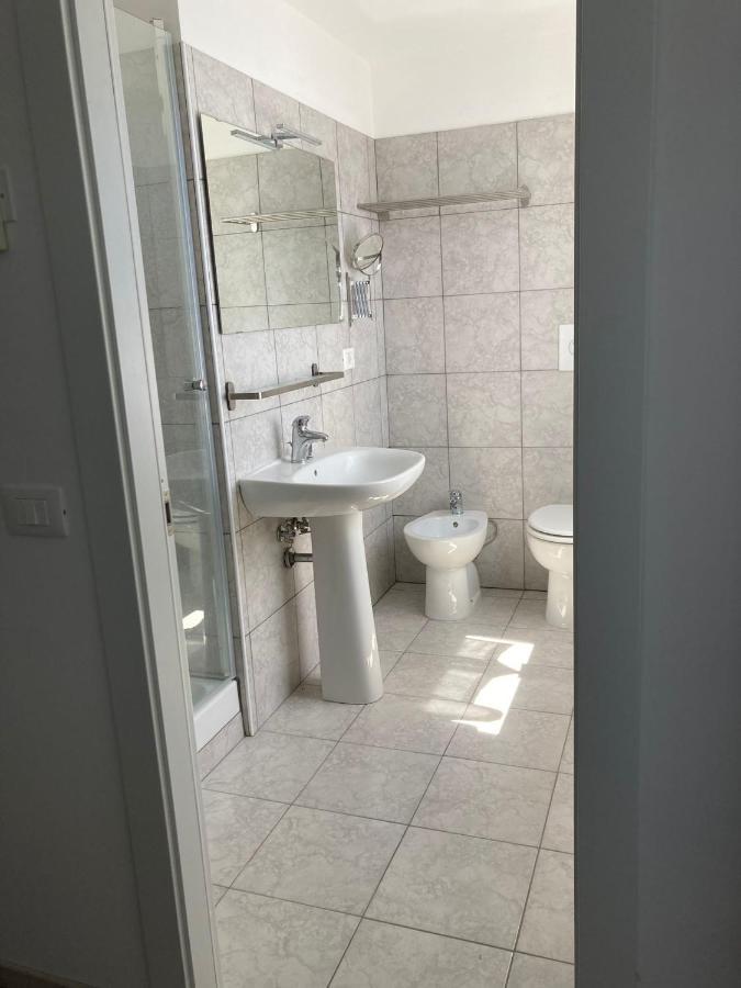 Hotel Nova Domus Aurelia Рим Экстерьер фото