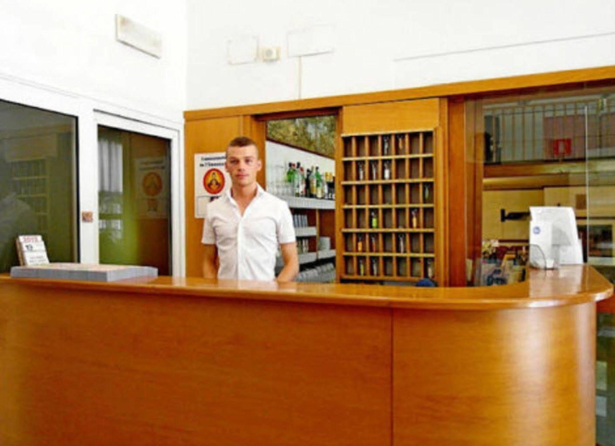 Hotel Nova Domus Aurelia Рим Экстерьер фото